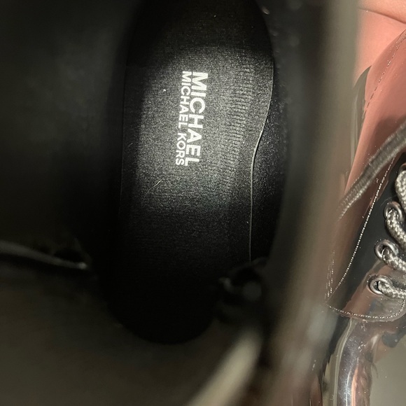 ✨ Michael Kors Black Combat Glossy Boots | New WOT | | Glossy Finish | Size 7 ✨ - Picture 14 of 15